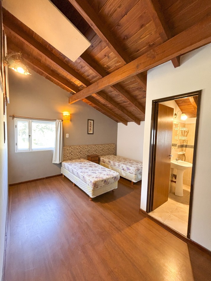 COMPLEJO DE 4 CABAÑAS TIPO DUPLEX - ENTREPINOS - BARILOCHE