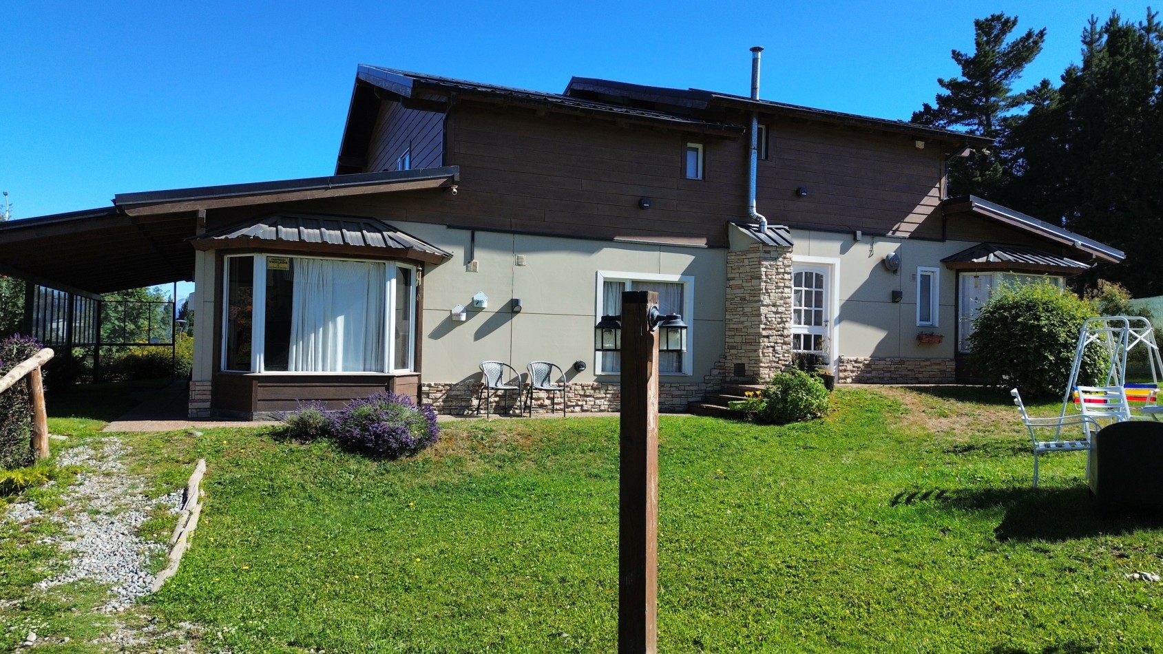 COMPLEJO DE 4 CABAÑAS TIPO DUPLEX - ENTREPINOS - BARILOCHE