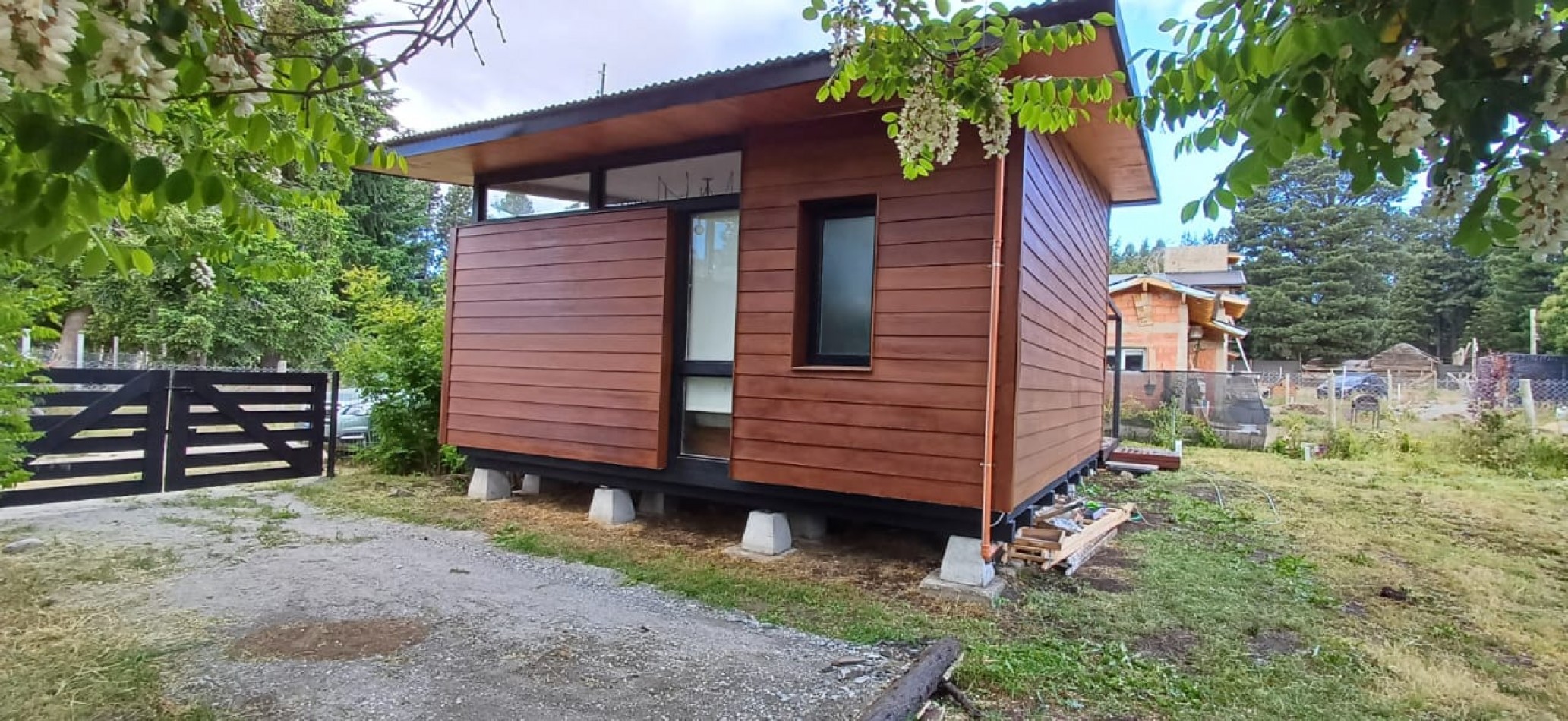 OPORTUNIDAD!! - CASA DE 30M2 EN LOTE DE 590M2 - EXCELENTE ENTORNO