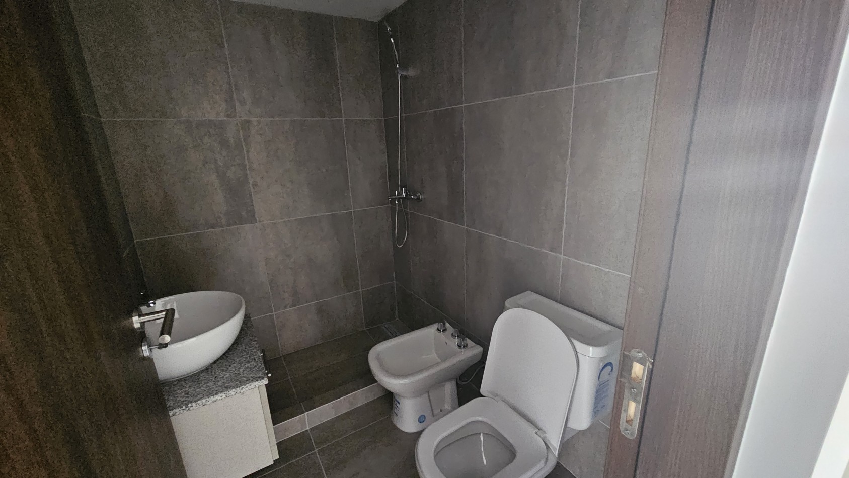 Departamento a estrenar con vista al lago 