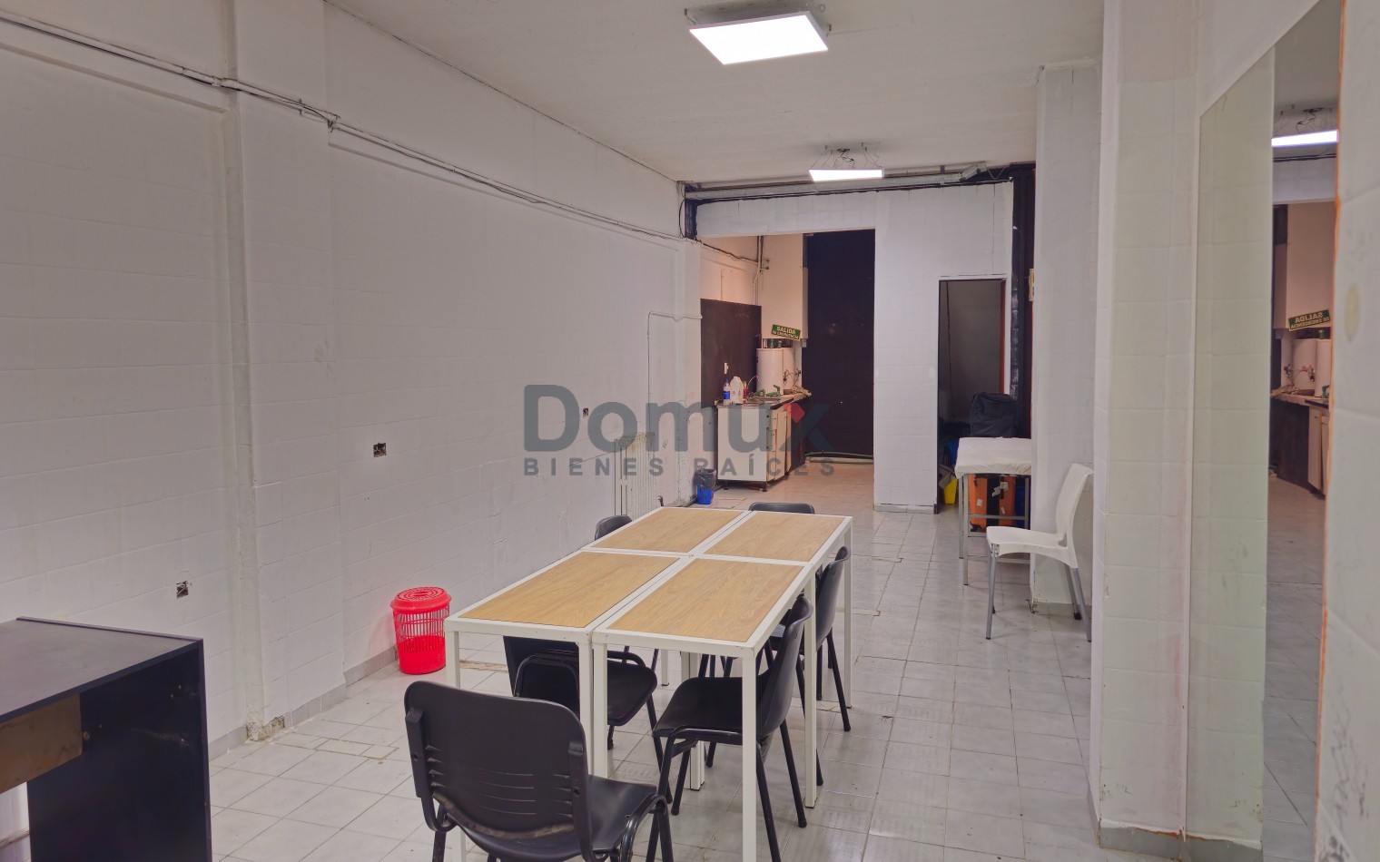 SOBRE CALLE MITRE LOCAL COMERCIAL EN VENTA - Sup: 116,88m2