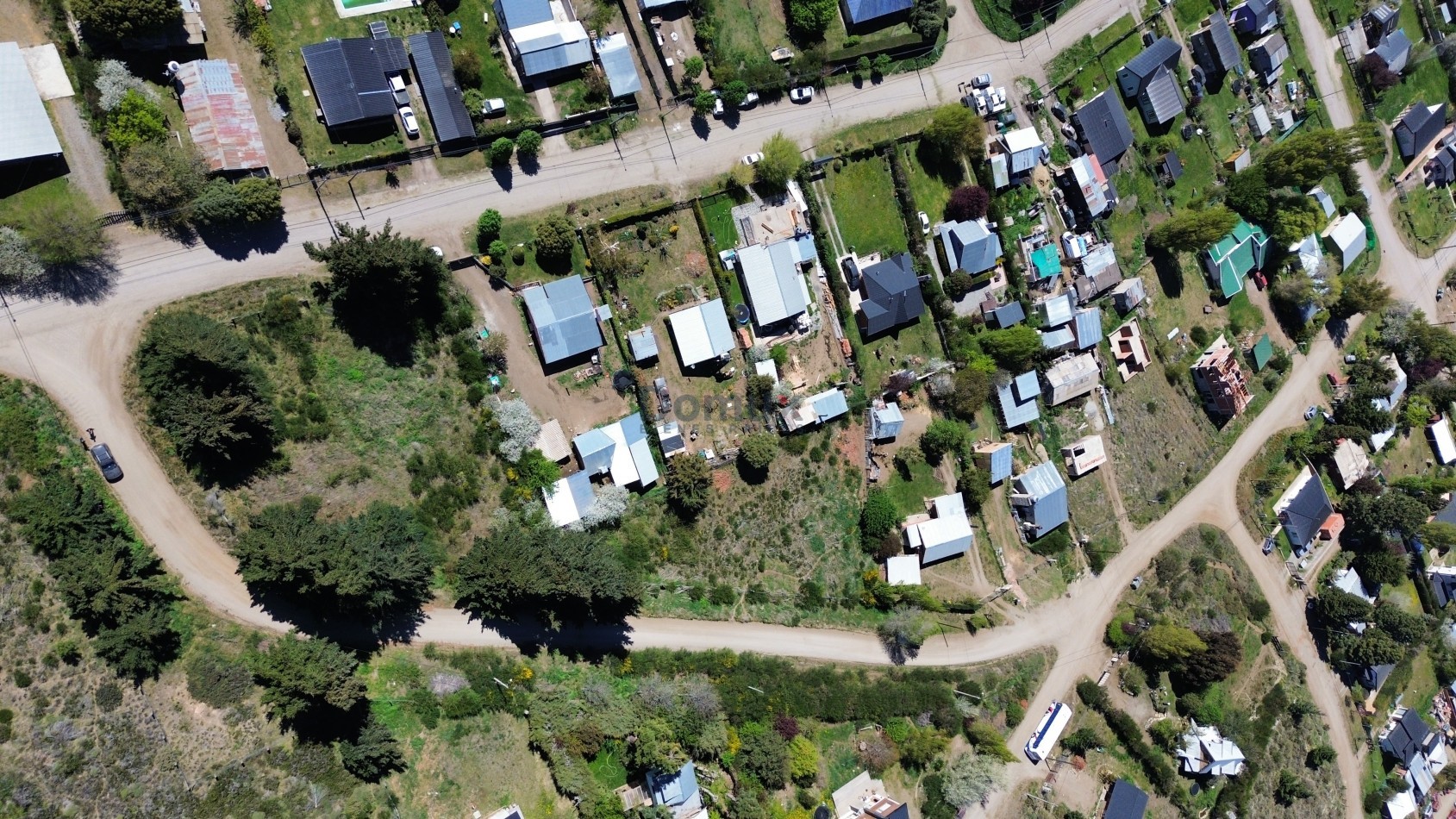 LOTE sobre El Ñandu - 1095 M2- Dina Huapi- Urbanizacion " El Milagro"