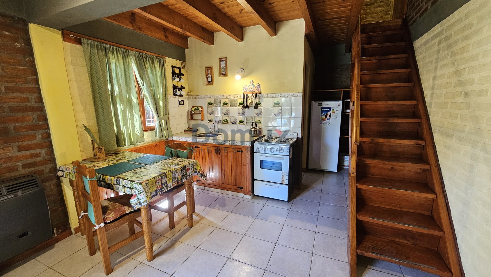 Complejo centrico de cabañas + casa