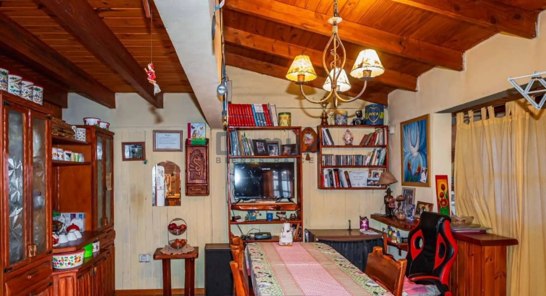 Complejo centrico de cabañas + casa