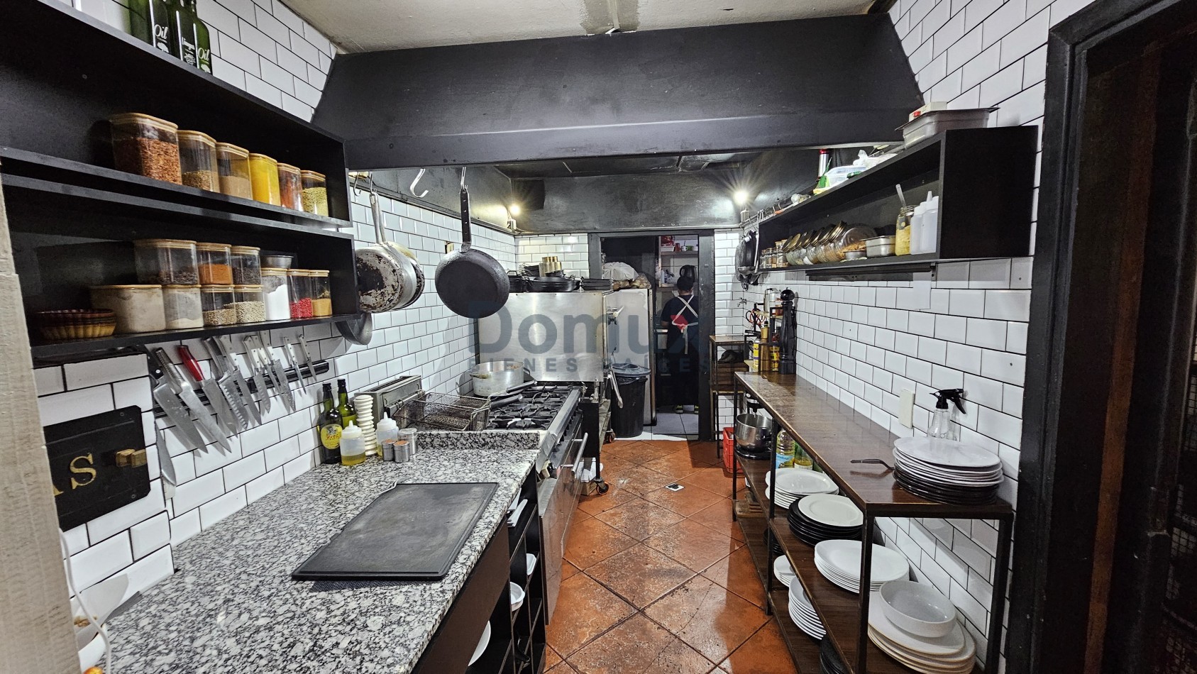 ***RESERVADO*** VENTA DE FONDO DE COMERCIO - LOCAL GASTRONOMICO - SOBRE CALLE MITRE - BARILOCHE -