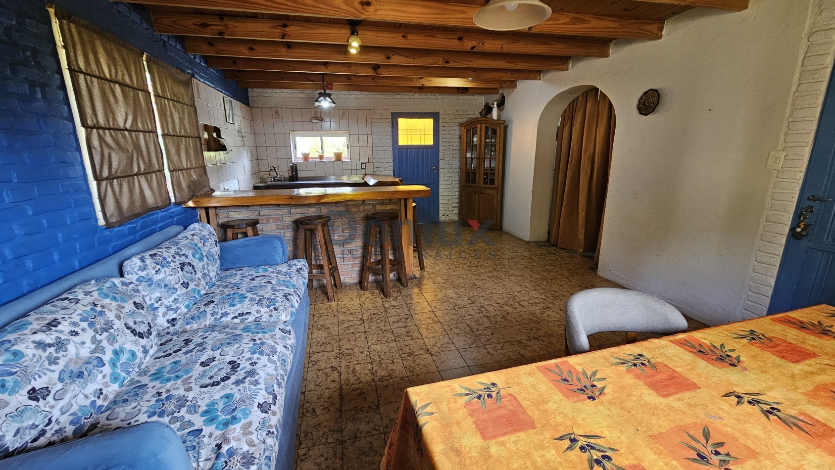 casa y amplio lote