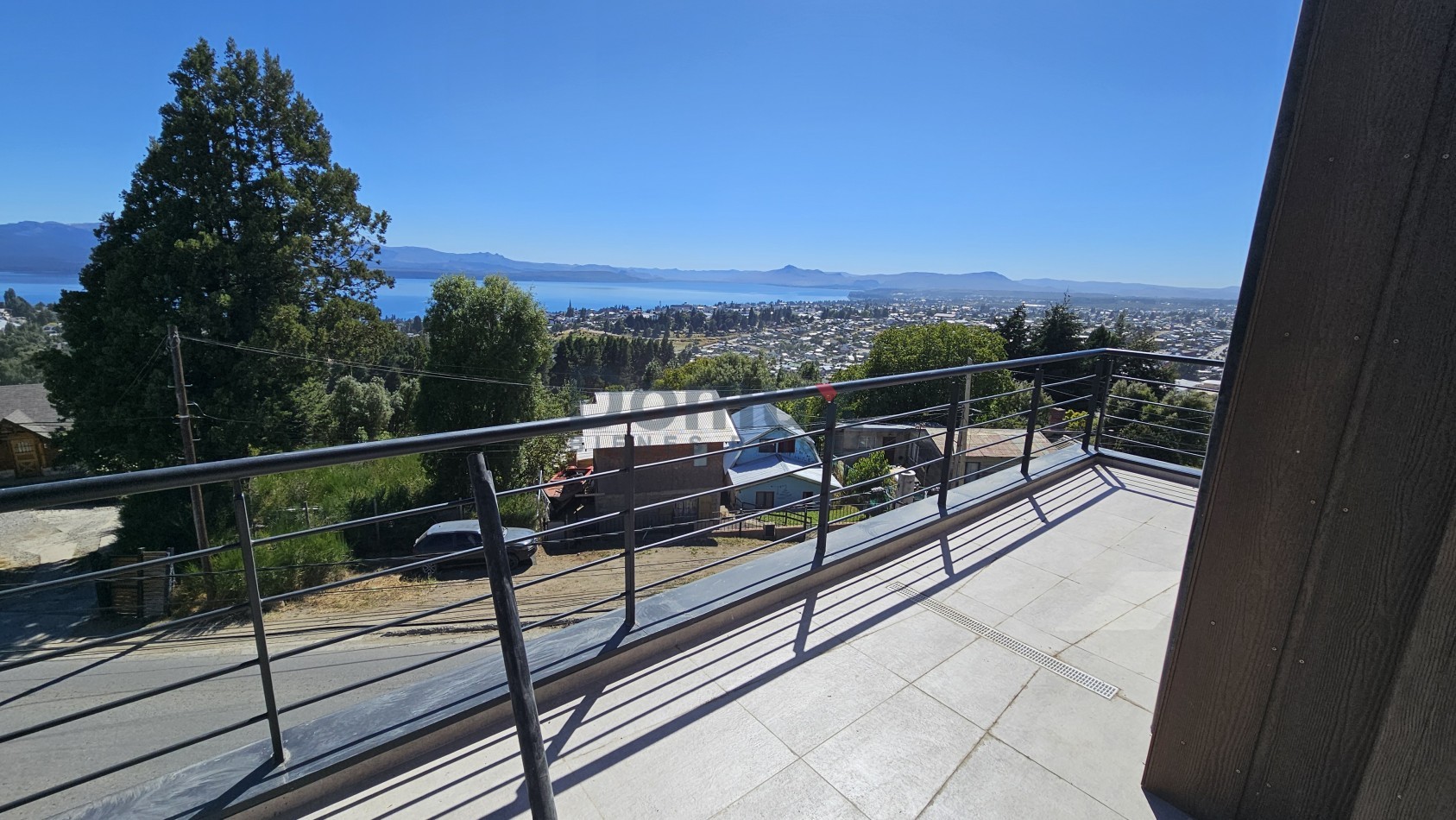 Departamento a estrenar con vista al lago