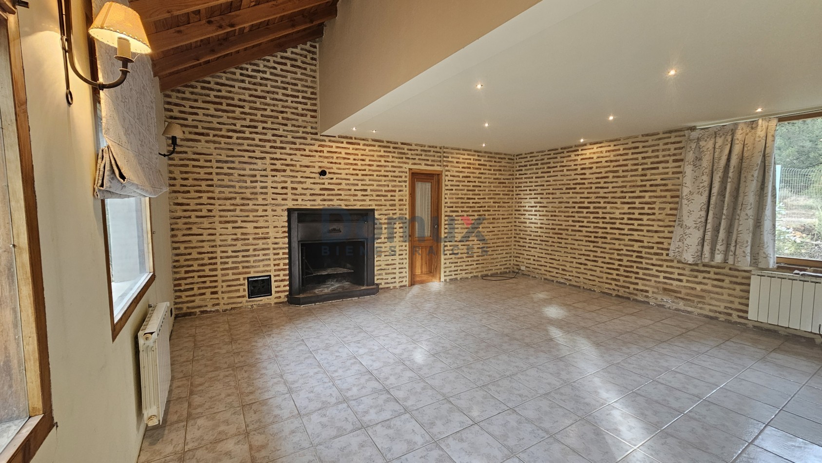 CASA AMPLIA