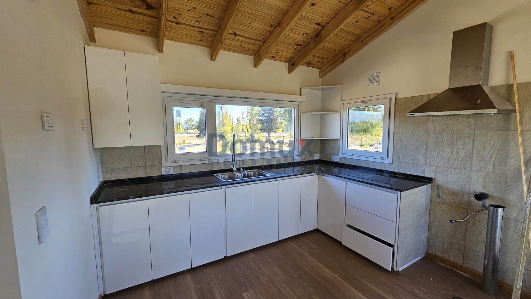 Casa a estrenar en Dina Huapi- apta credito