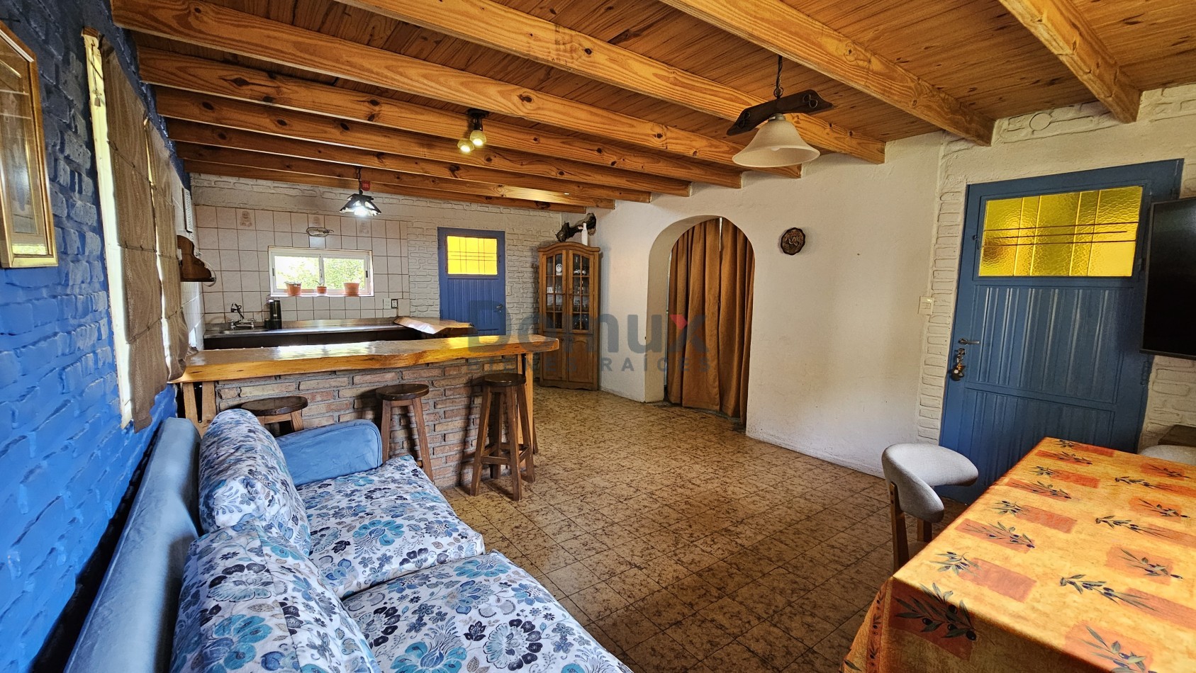 Amplio lote con casa