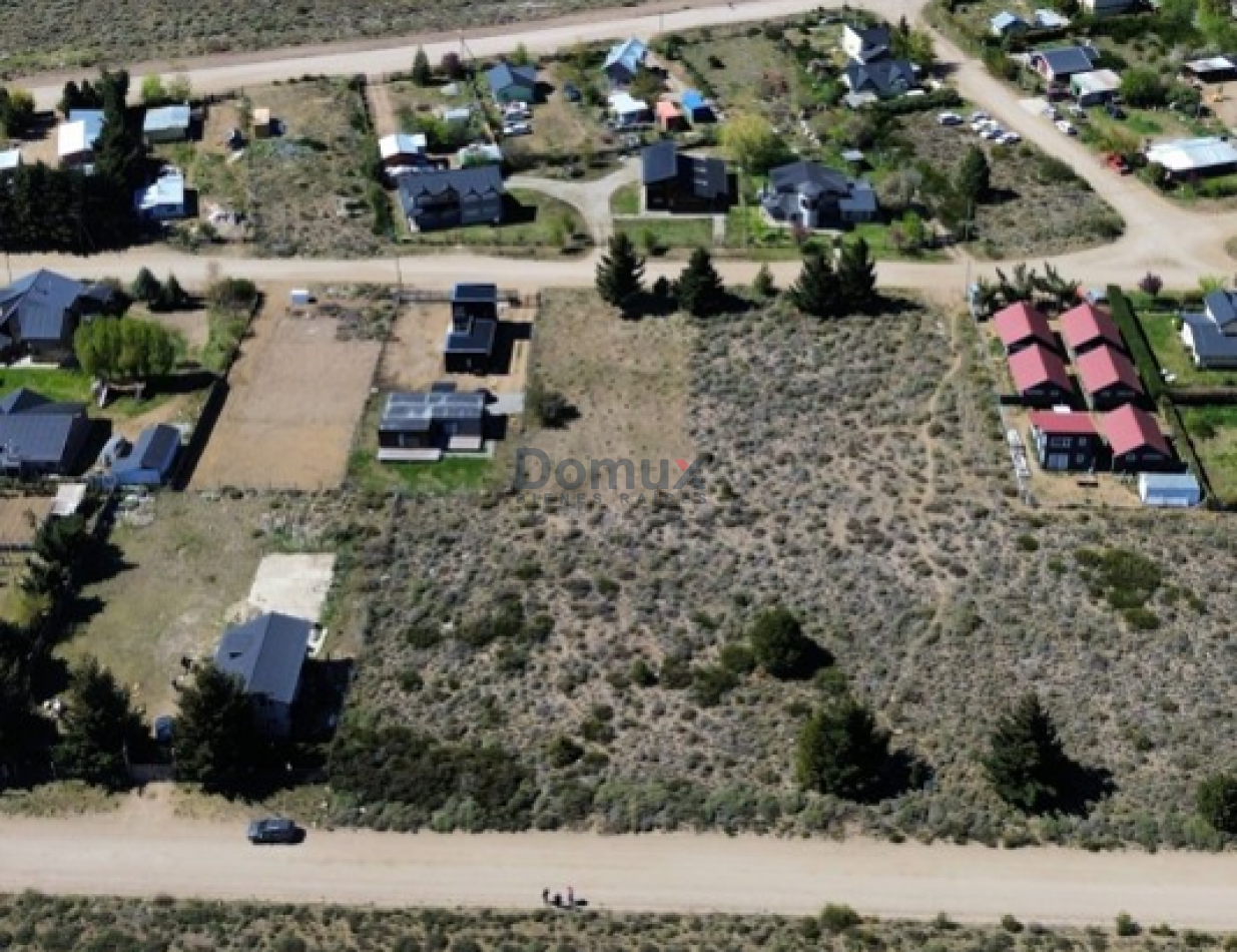LOTE en Calle El Condor e/el Zorzal y El Chimango- Dina Huapi. en Urbanizacion " El Milagro" - 1333m2